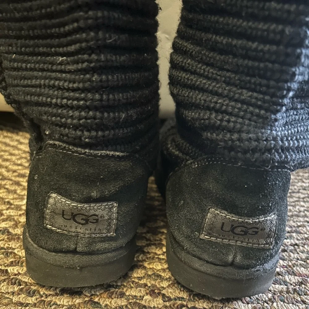 UGG Classic Cardy Tall Sweater Boot in Black, Size 10 - Picture 5 of 7